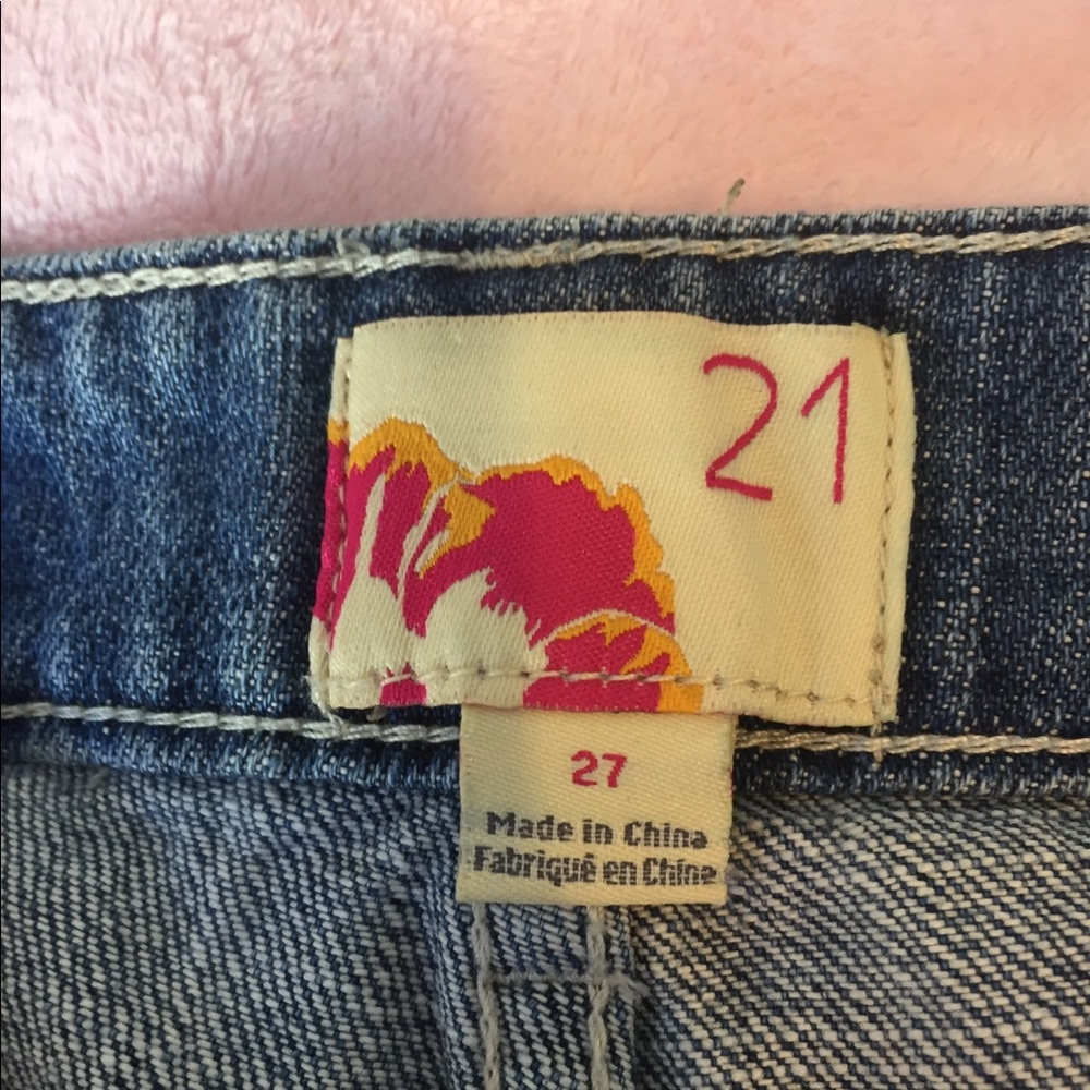Shorts - Picture 4 of 4